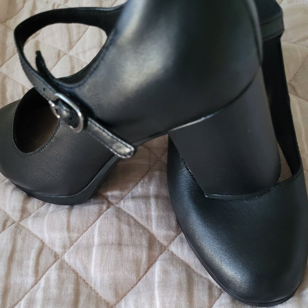 Clarks black leather maryjane shoes size 7.5. - Picture 4 of 8